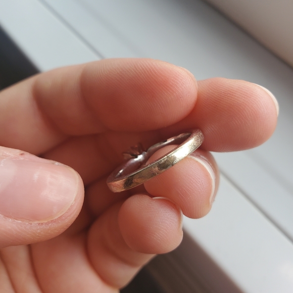 Solstice 14k solid white gold ring with .6  diamond - Picture 7 of 7